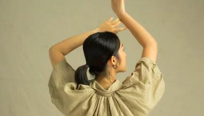 乐鱼体育官方网站-后卫守门有趣又有效 但下一场曼城门将该怎么选?